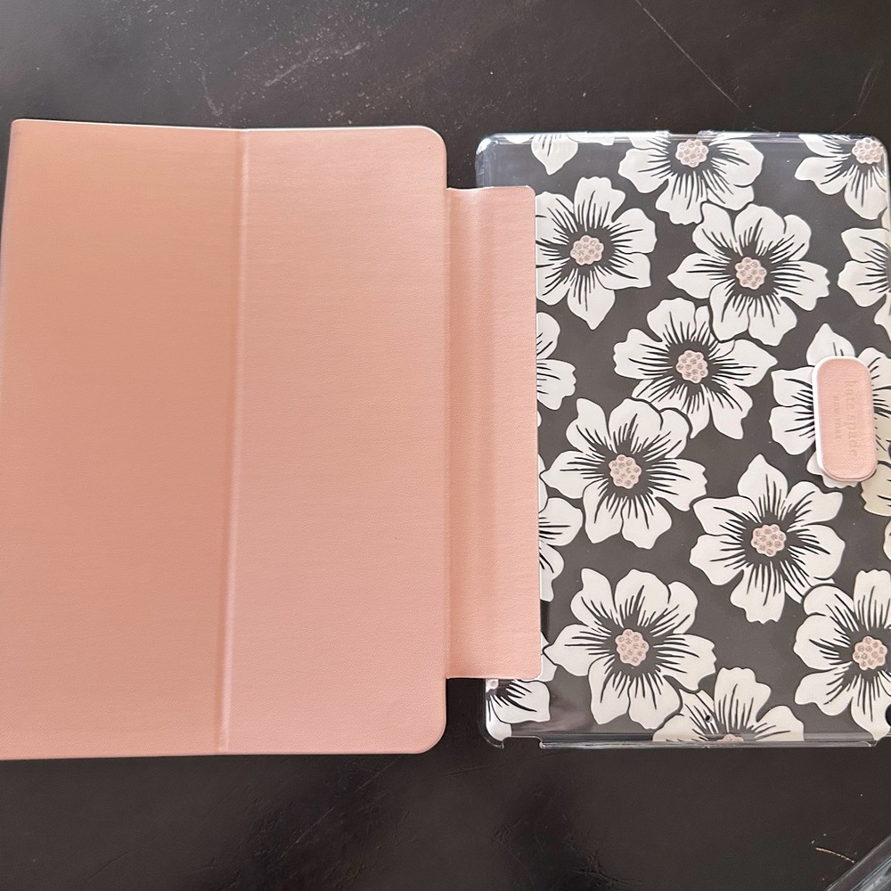 NEW Kate Spade iPad protective folio. never used in box.
